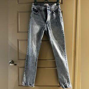 Abercrombie 90s High Rise Skinny in Light Acid Wash